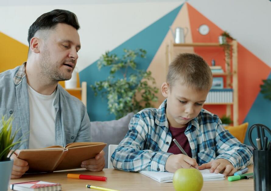 Stratégies pour aider les élèves en difficulté à l'école primaire efficacement